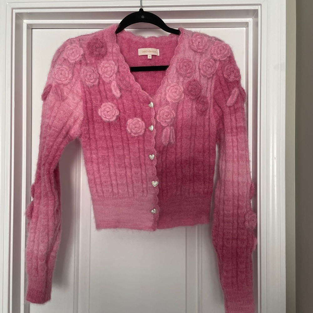 LaitCollection LIZA CROPPED CARDIGAN WITH HANDMADE KNITTED ROSES